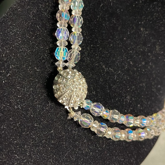 VINTAGE 1940’s ART DECO AURORA BOREALIS DOUBLE STRAND NECKLACE W/CRYSTAL CLASP - Picture 6 of 9